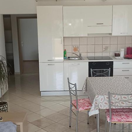 Apartments Mb พูลา ภายนอก รูปภาพ